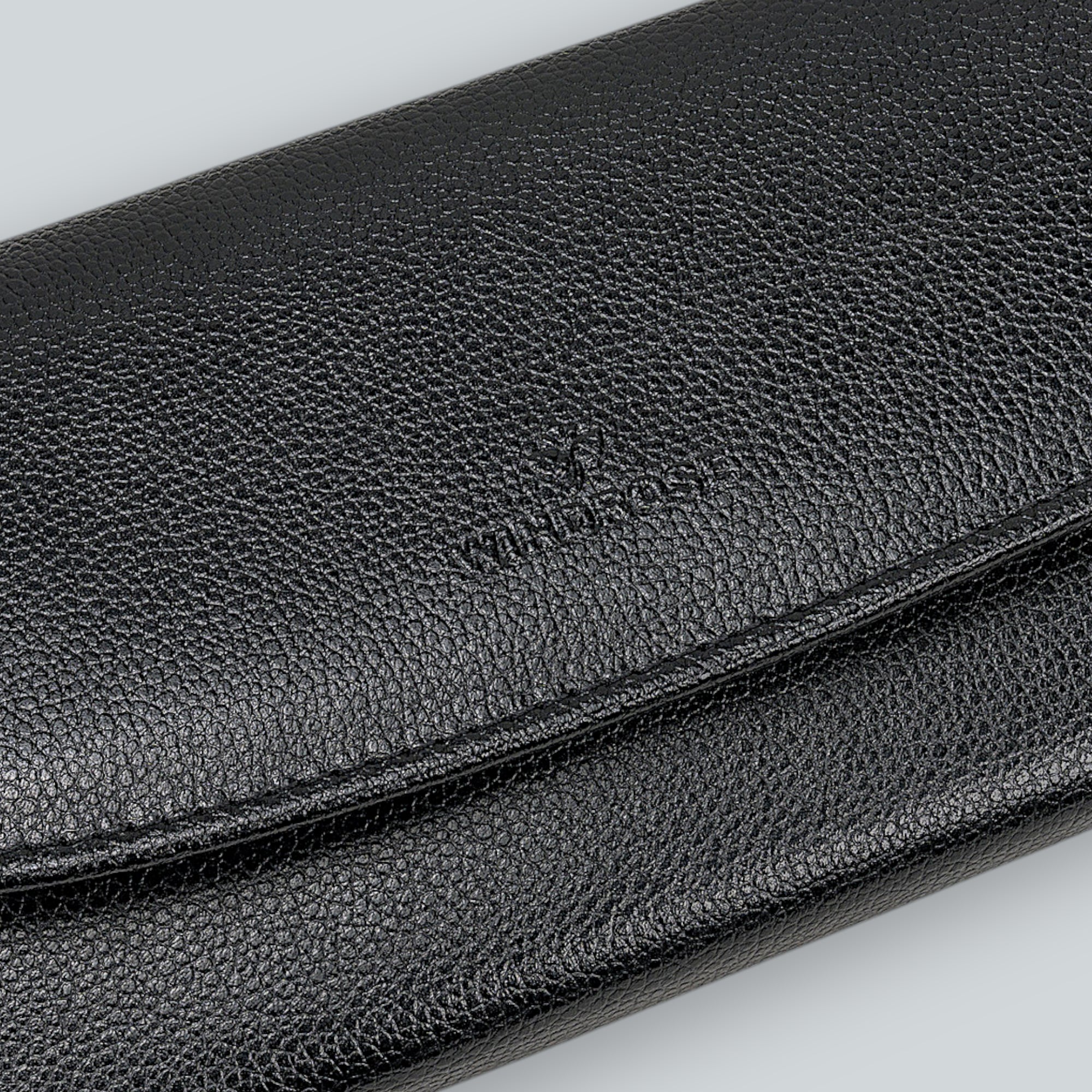 Jewelry bag Beluga / black (leather)