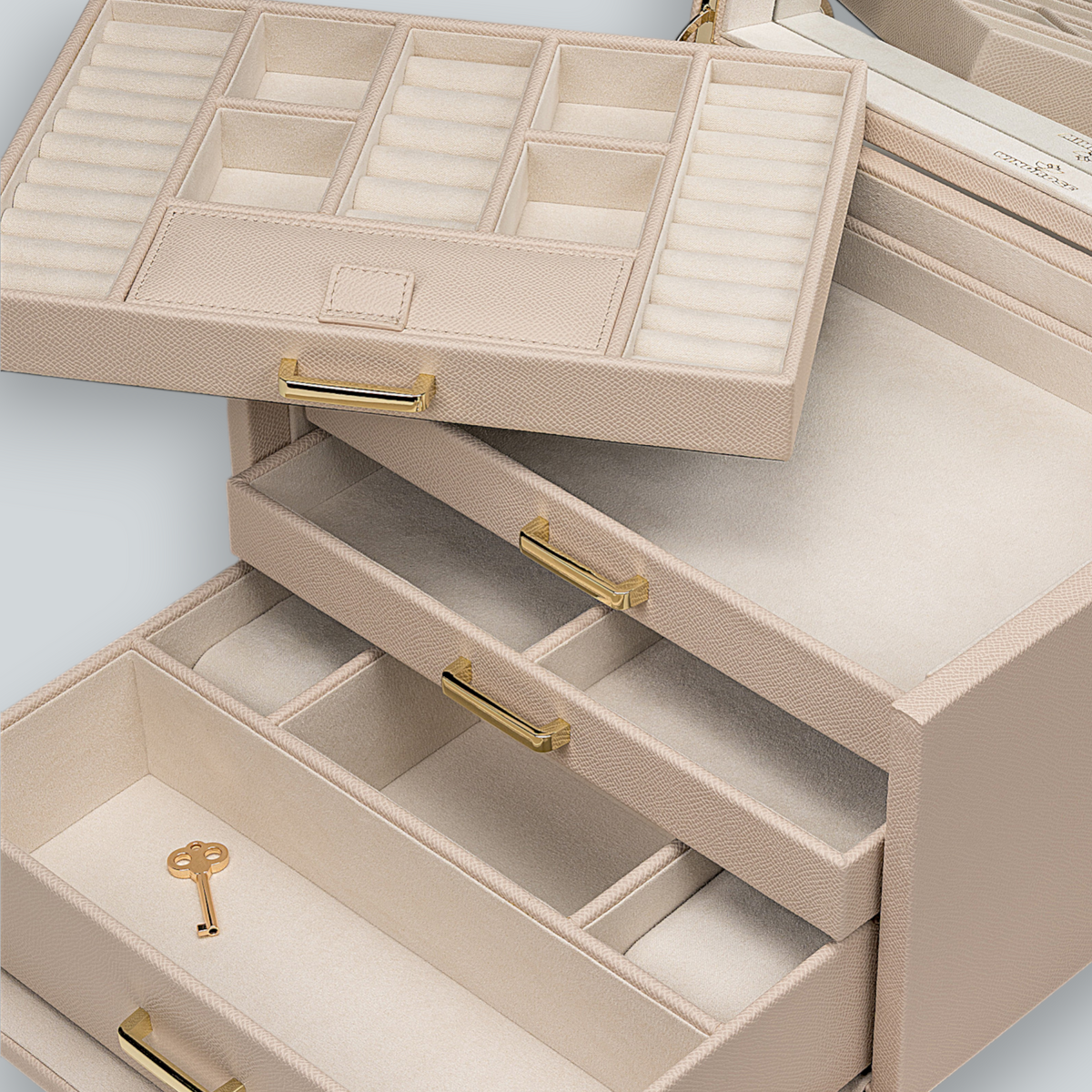 Schmuckkoffer luxora beige (Art.-Nr. 803992.12) – Detailansicht Schubladen mit Schlüssel